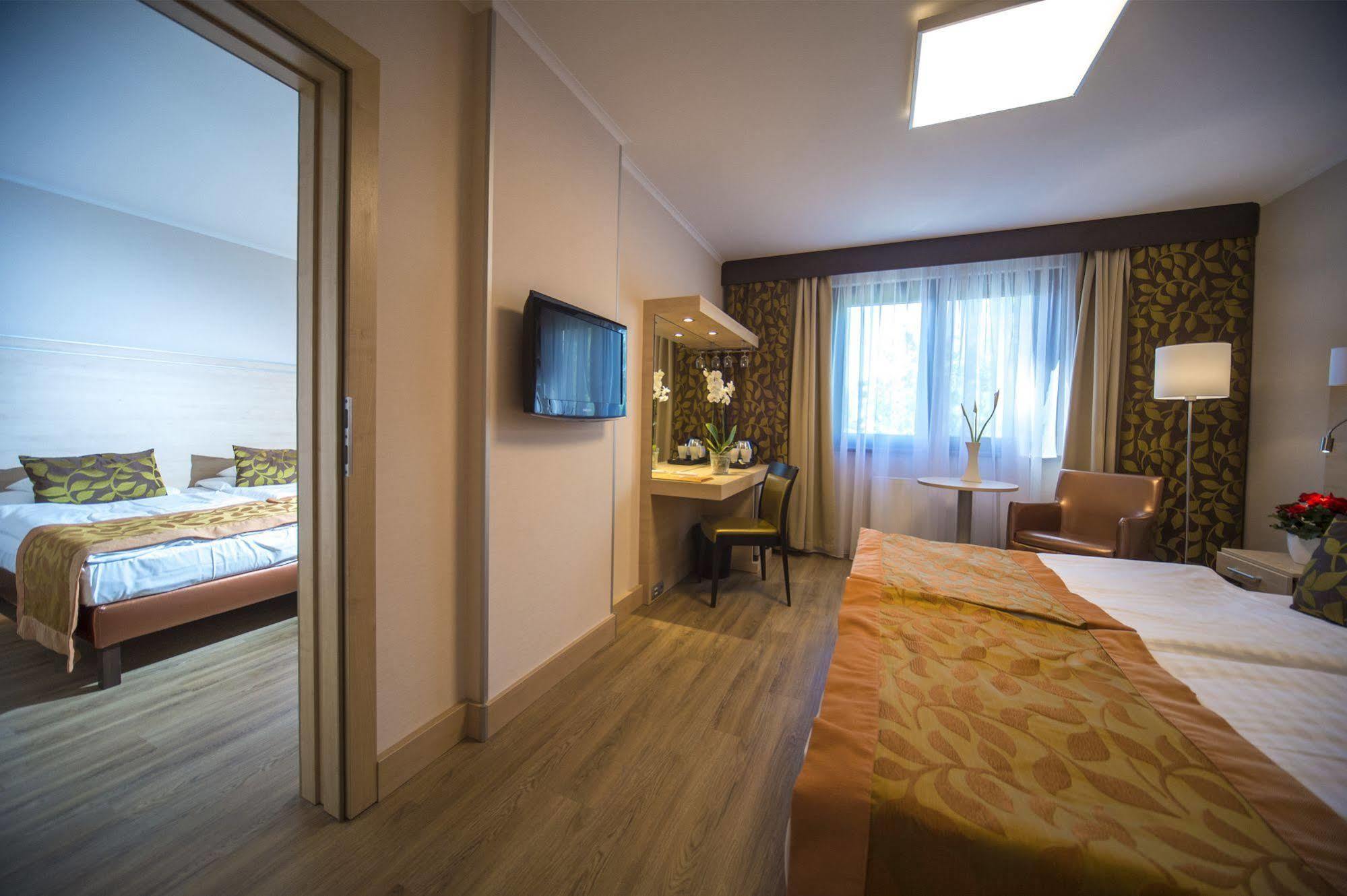 Hotel Sopron Extérieur photo